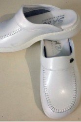 Bayan Sabo Terlik Beyaz Saraçlı Ortopedik